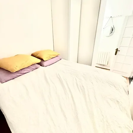Cosy Near Concorde Parigi